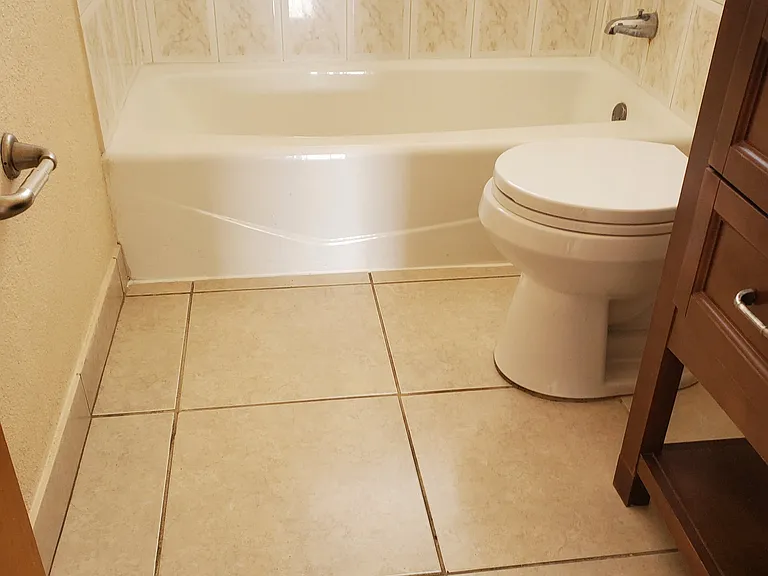 W 43rd Pl — Photo 11