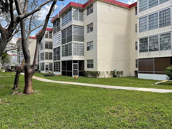 3rd image of 3001 NW 48th Ave APT 440