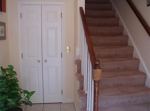2nd image of 15 Heritage Ln