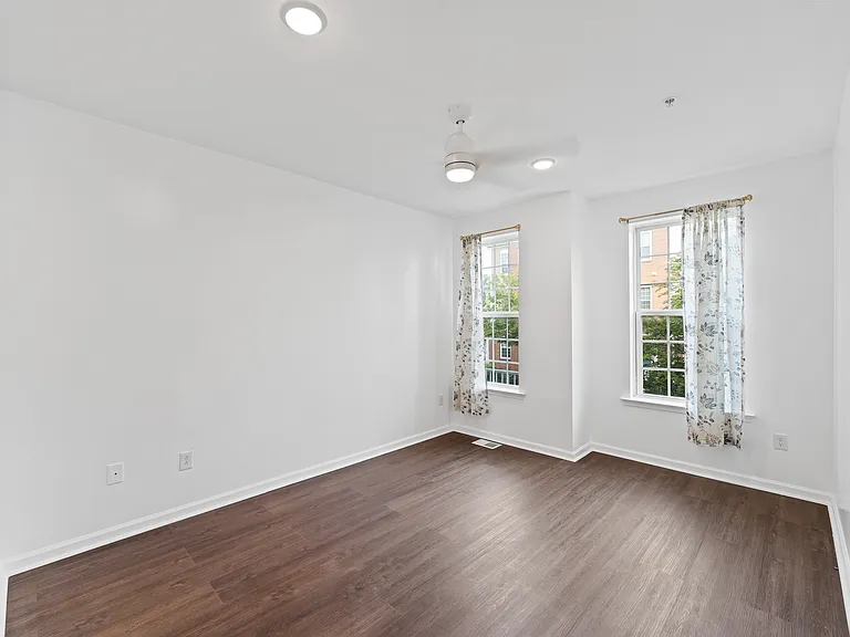 147 Wesmont Dr — Photo 14