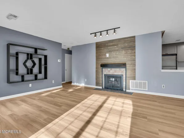 106 Frontier Way, Tinton Falls, NJ 07753