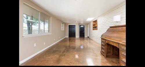 Carlyle Dr Photo 1
