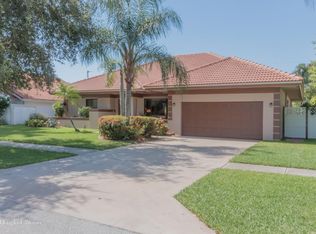 320 Prairie Rose Ln, Boca Raton, FL 33487