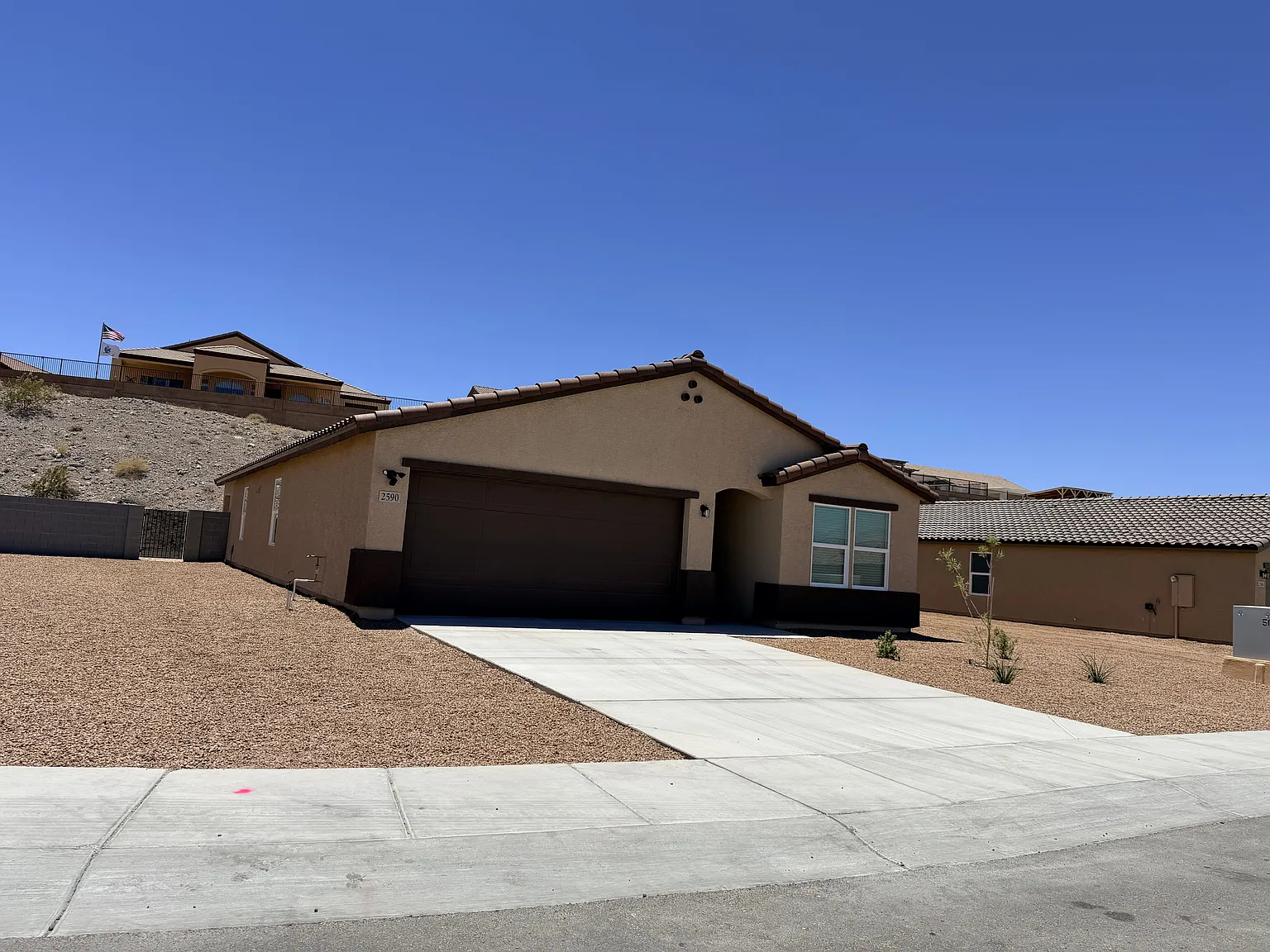 4 bed, 2.0 bath, 1815 sqft, $2,200 — Photo 3