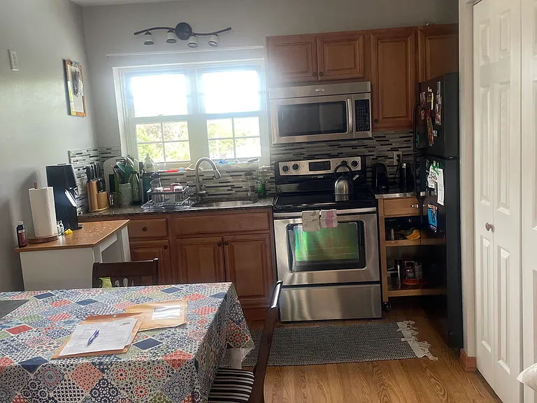 4 Robinwood Ave #7 — Photo 7