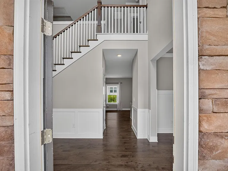4787 Wellesley Dr — Photo 6