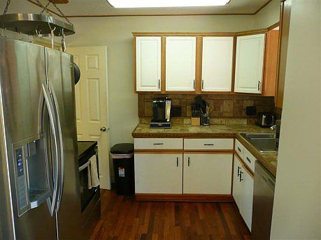 kitchen w/ LG Stainless