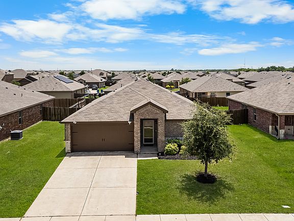 3rd image of 314 Silo Cir