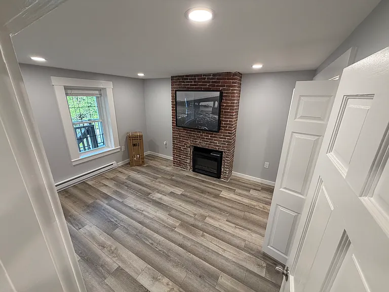 135 W Merrimack St #2 — Photo 12