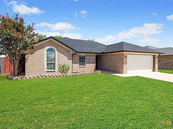 2nd image of 3806 Fabianna Dr