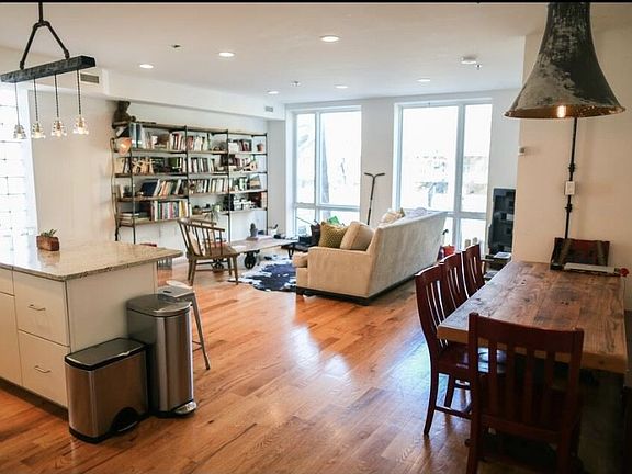 2nd image of 222 Jackson St #2