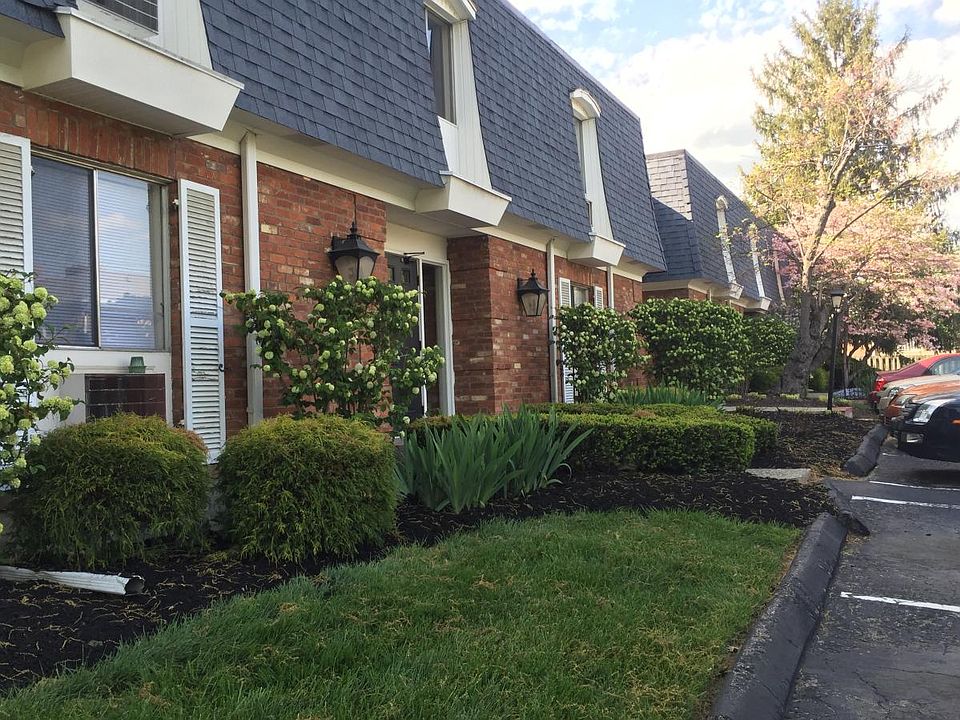 1st image of 47 Deliquia Pl
