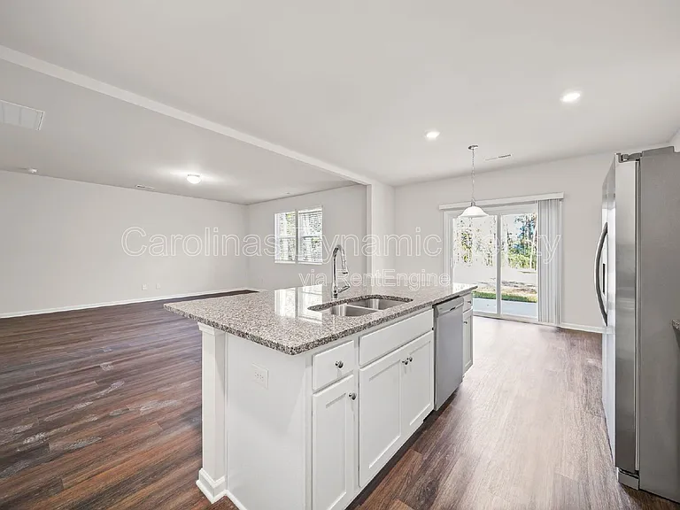 3200 Polk And White Rd #A — Photo 28