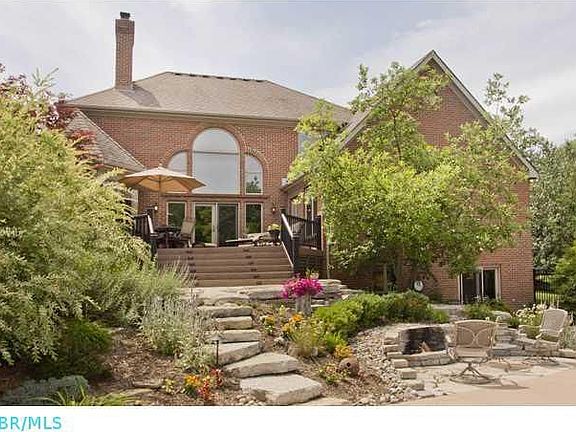 2nd image of 8673 Albury Ct