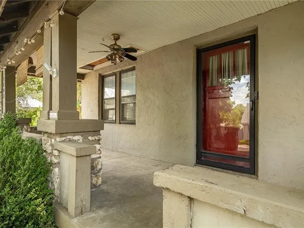 4603 Bell St, Kansas City, MO 64112