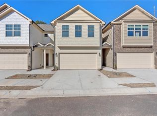 131 Dewey Rd, Lilburn, GA 30047