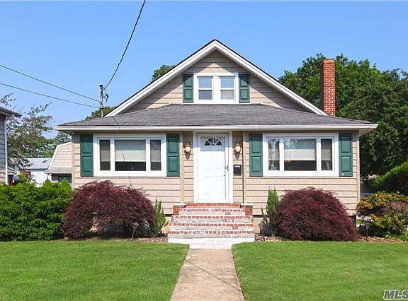 2nd image of 2315 Rockwood Ave