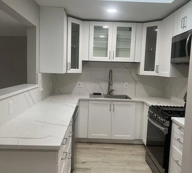 3 Lakecrest Cir — Photo 3