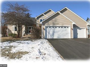 8357 Urbandale Ln N, Maple Grove, MN 55311