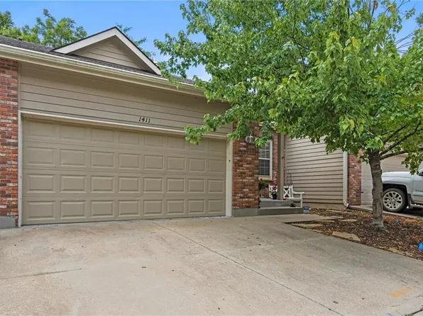 1411 Anthony Michael Dr, Lawrence, KS 66049