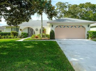 1034 Gillespie Dr, Palm Harbor, FL 34684