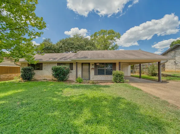 703 Melinda Ln, Longview, TX 75604