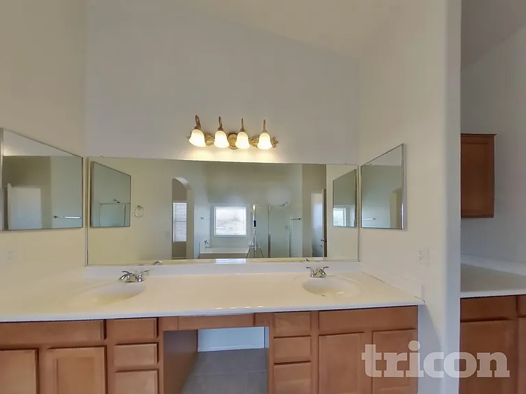 42614 W Venture Rd — Photo 10