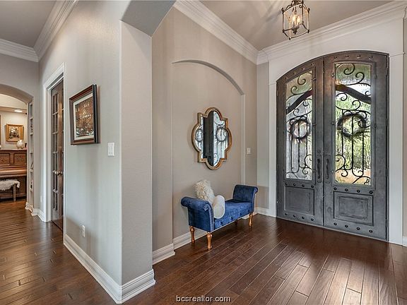 2nd image of 3648 Calusa Springs Dr