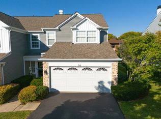 70 Oakton Dr, Lombard, IL 60148