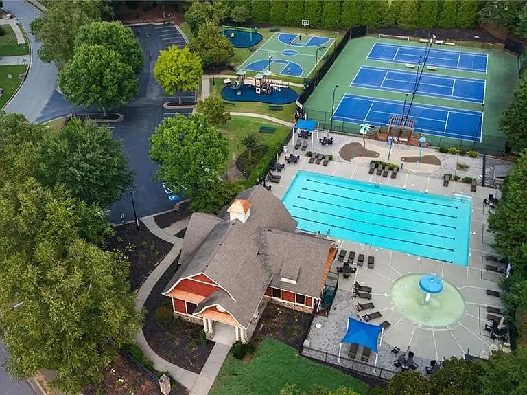 1810 Kingsbridge Ct — Photo 29