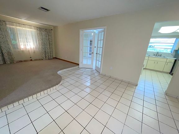 ALL NEUTRAL OPEN FLOOR-PLAN