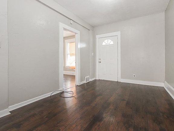 4th image of 7914 Halle Ave #Down