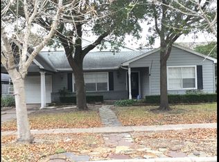 4604 Pine St, Bellaire, TX 77401