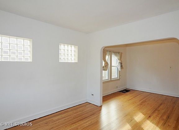 3rd image of 3538 N Olcott Ave