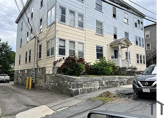 41 Madison St #1