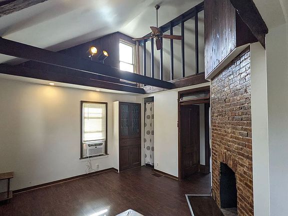 3rd image of 1031 Tyndall St Floor 2