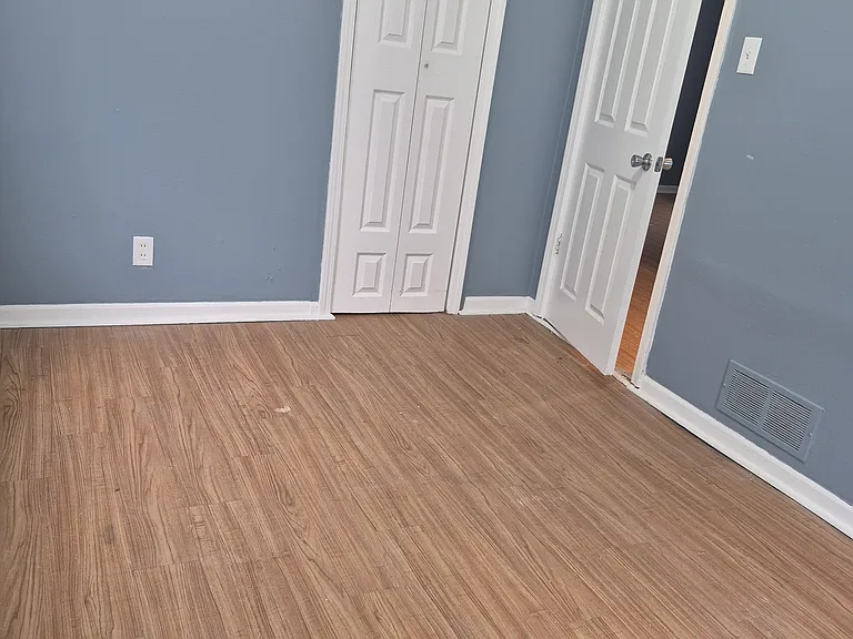 3634 Alvina Ave — Photo 3