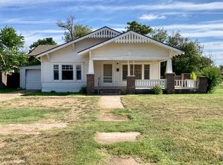 700 W 10th St, Plainview, TX 79072
