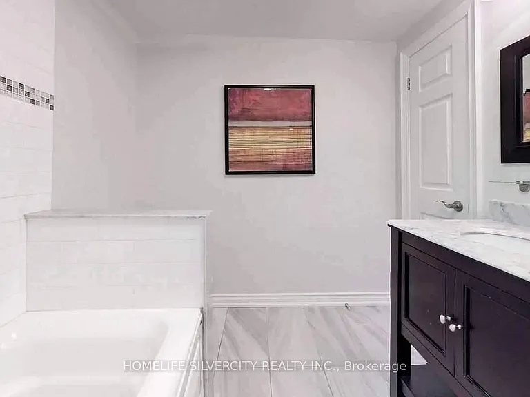 256 Weighton Dr — Photo 22