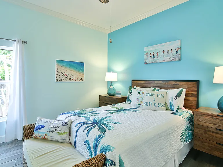 1102 Mallorca Dr — Photo 38