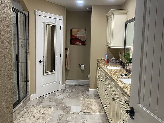4th image of 112 Beachwood Dr