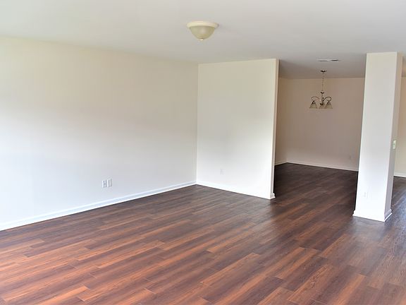 Living & Dining_10272022