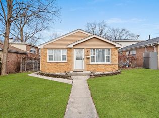 2740 Orchard St, Blue Island, IL 60406