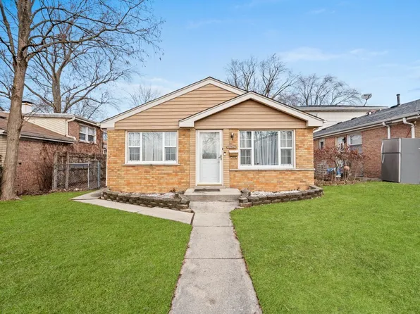 2740 Orchard St, Blue Island, IL 60406