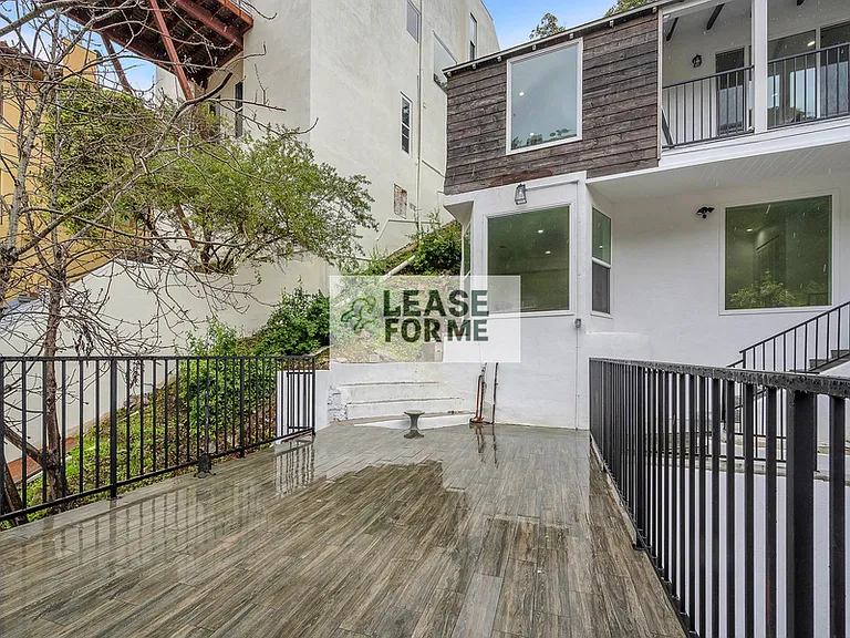 9848 Portola Dr — Photo 28