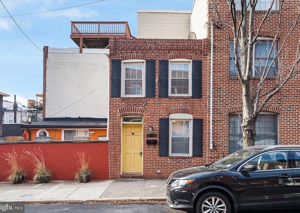 1st image of 806 S Decker Ave