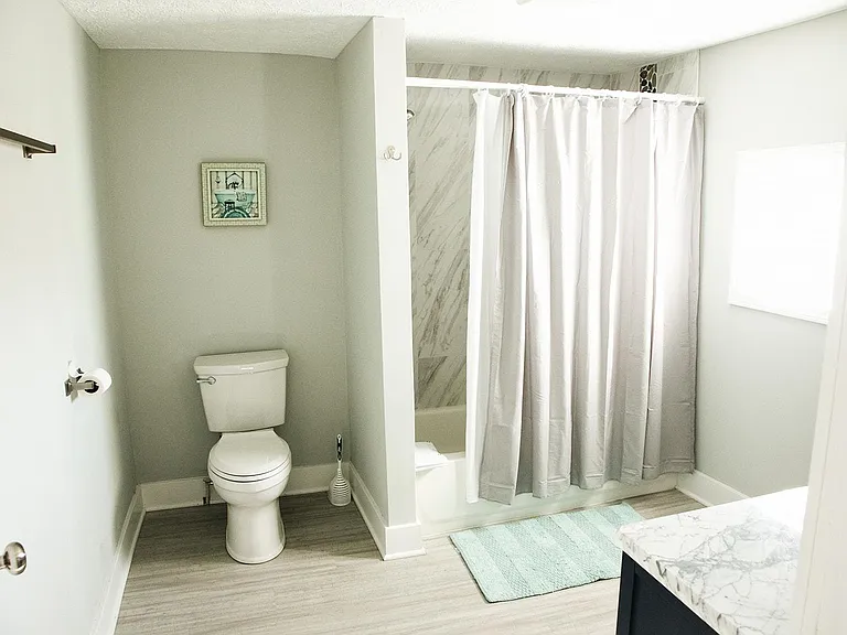 main floor full bath