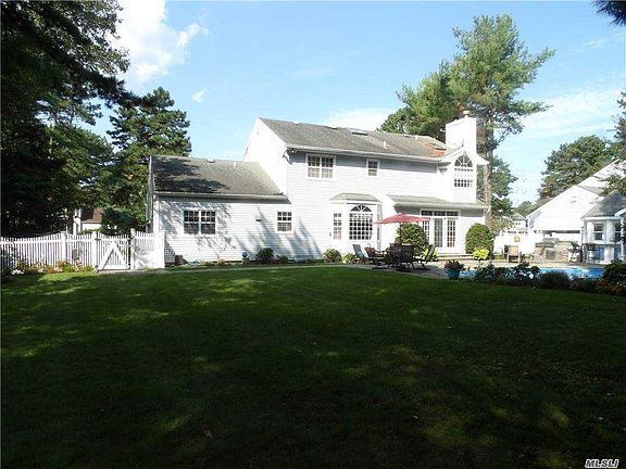 5th image of 32 Pheasant Run Ln