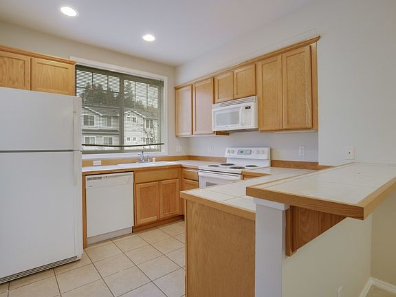 3rd image of 1970 132nd Ave SE APT 4