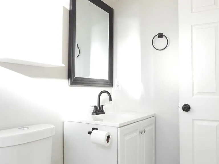 2639 N Fontana Ave — Photo 27